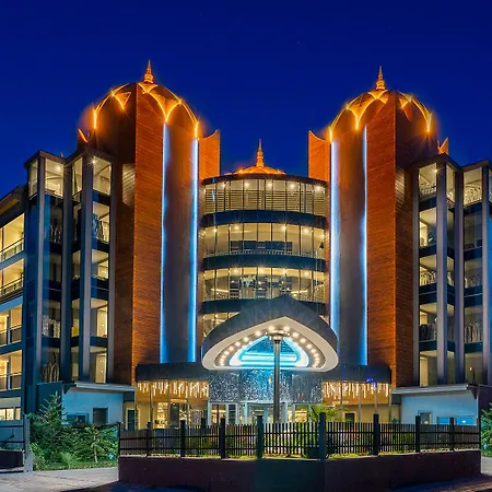 Arnor De Luxe & Hotell 5*