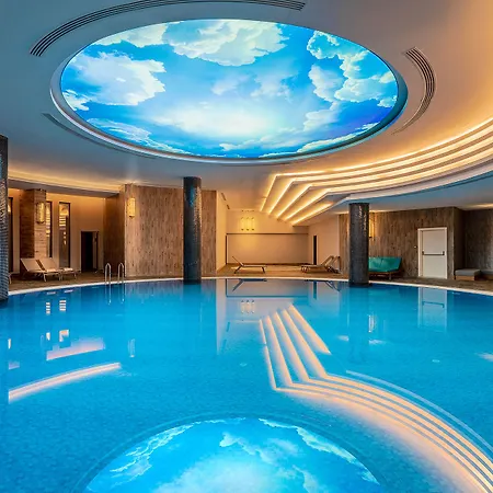 Arnor De Luxe & Hotell