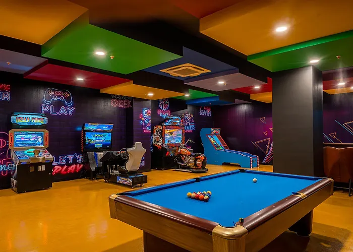 Hotell Arnor De Luxe & 5*