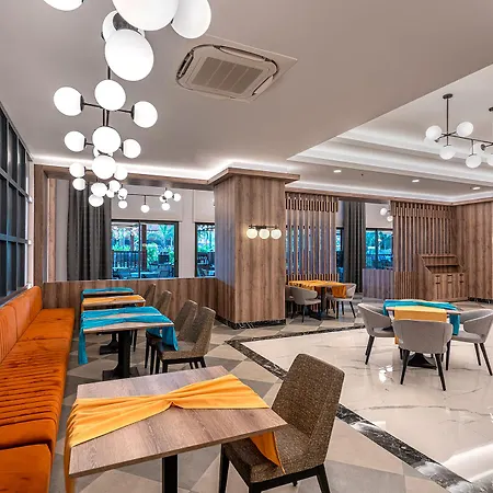 Arnor De Luxe & Hotel Side