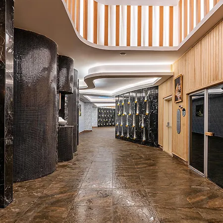 Arnor De Luxe & Hotel 5*