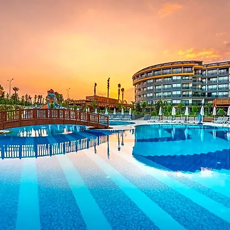 Arnor De Luxe & Hotel