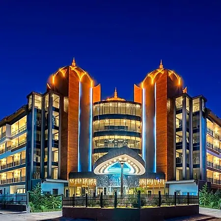 Arnor De Luxe & Hotel