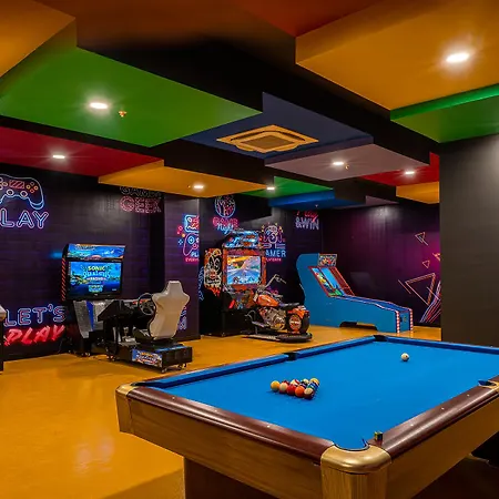 酒店 Arnor De Luxe & 5*