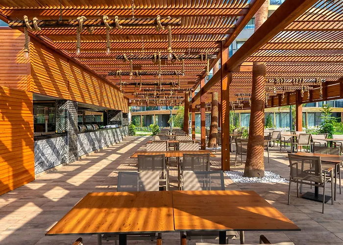 Arnor De Luxe Hotel&spa Hotel