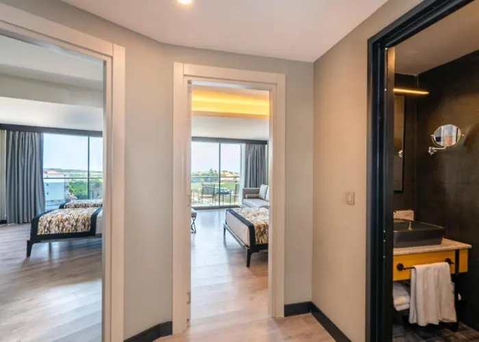 Arnor De Luxe & Hotel 5*