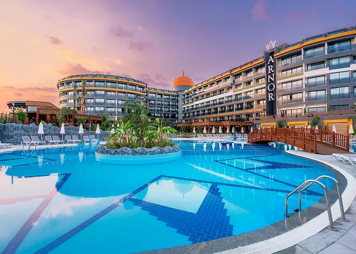 Arnor De Luxe & Hotel